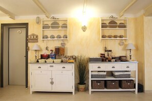 Petit déjeuner continental compris tous les jours