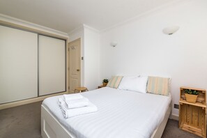 Apartment | Individually decorated, individually furnished, free WiFi, bed sheets - King Regents Place  by Allô Housing (London)