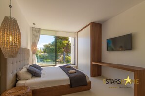 3 bedrooms, in-room safe, iron/ironing board, free WiFi - La Pau de Mar, Villa 5StarsHome Mallorca (Playa de Muro)