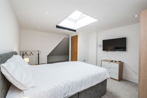 Individually decorated, individually furnished, free WiFi - Piccadilly Lofts by Allô Housing (London)