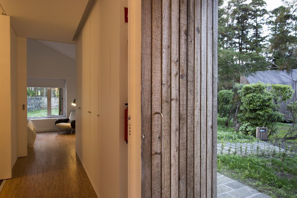 Bungalow, 1 Bedroom | Desk, blackout curtains, soundproofing, iron/ironing board