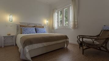 Hus - 4 sovrum | Skrivbord, mörkläggningsgardiner, ljudisolering och strykjärn/strykbräda