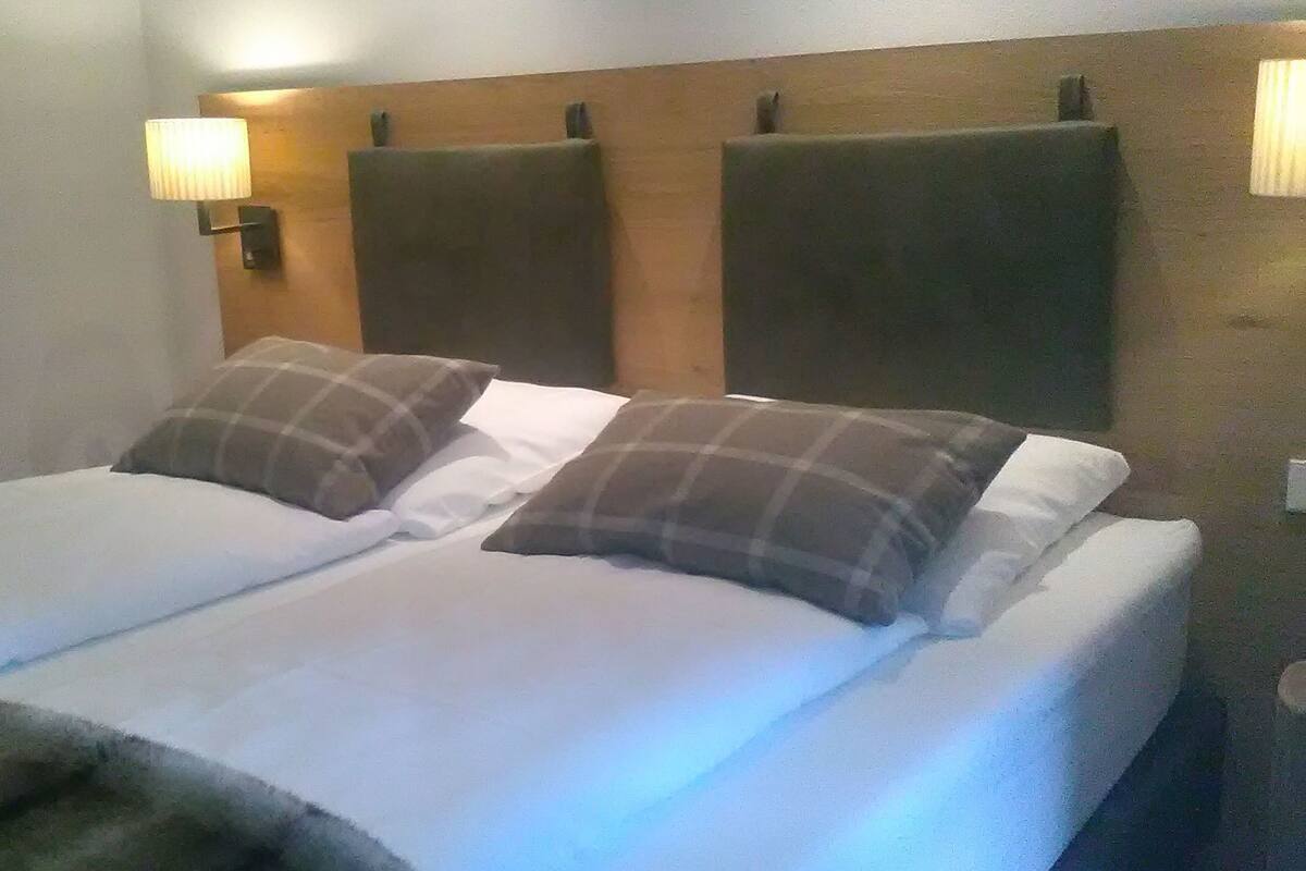 Design Apartment, Fireplace | 1 bedroom, premium bedding, individually decorated, free WiFi