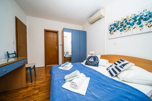 2 bedrooms, WiFi, bed sheets