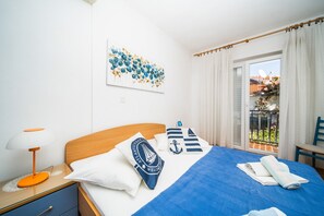 2 bedrooms, WiFi, bed sheets