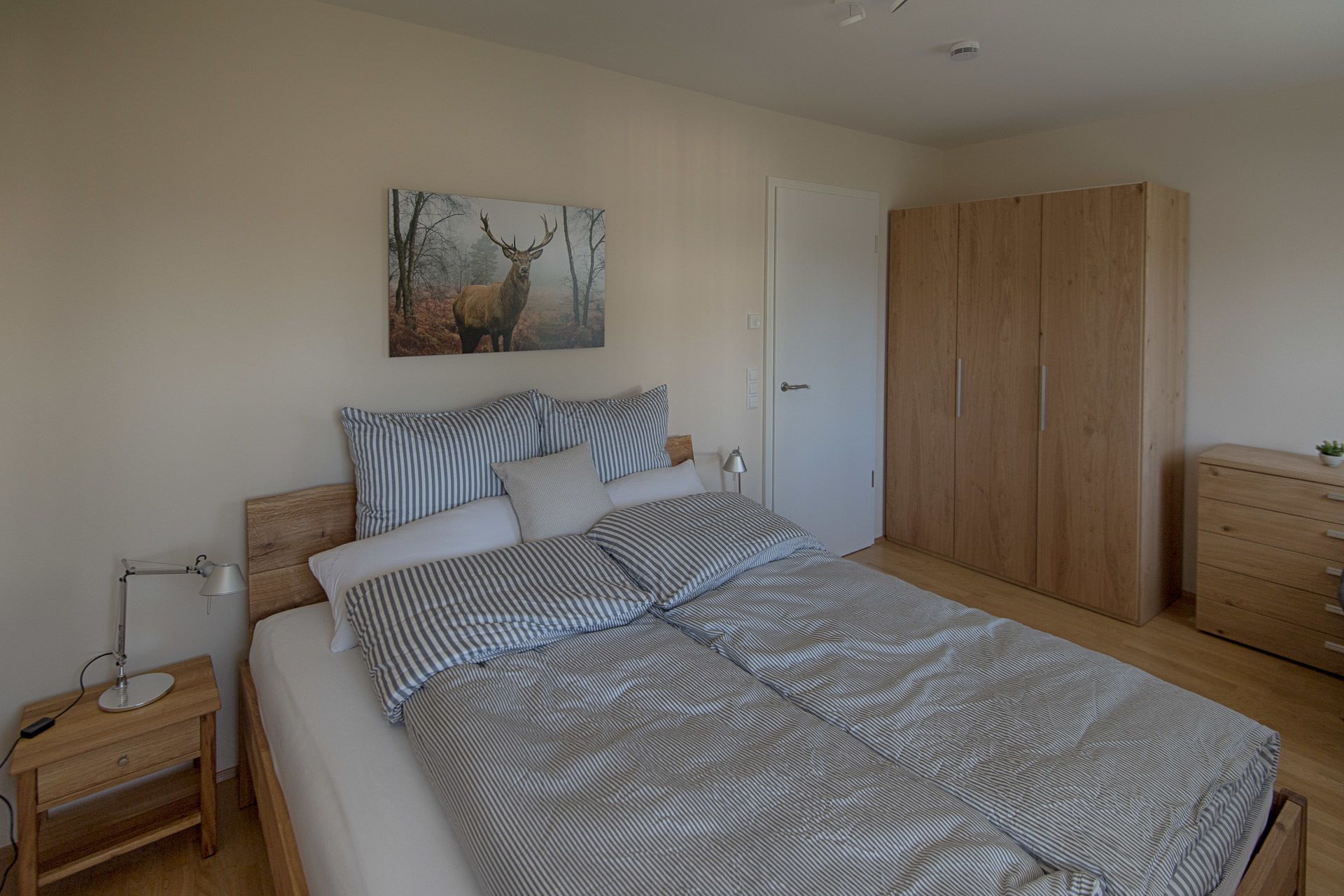 Apartemen Mewah | 3 kamar tidur, seprai premium, brankas, dan didekorasi berbeda-beda