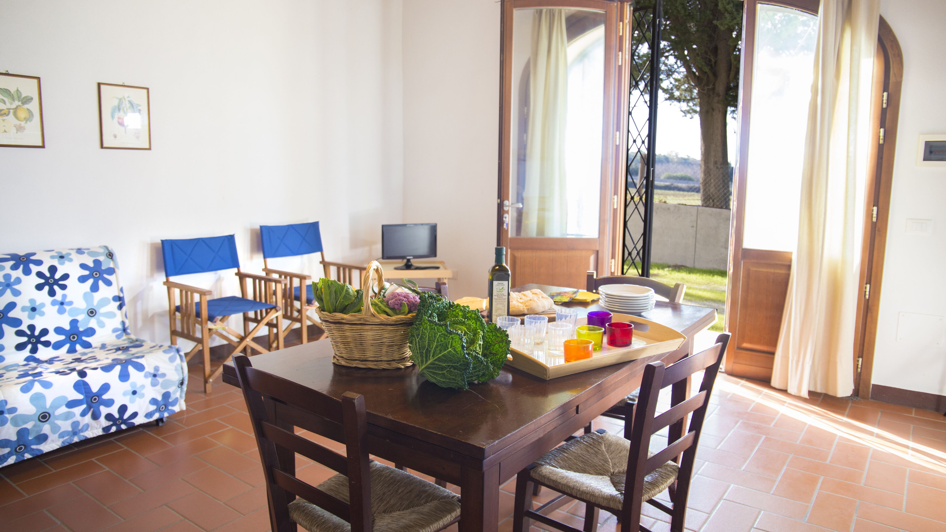 Appartamento, 1 camera da letto (Blu) | Area soggiorno | TV