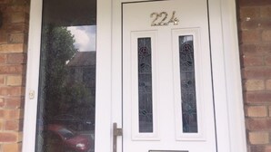 Property entrance - McLeod House (London)
