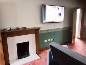 Interior - McLeod House (London)