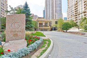 Property entrance - Sarkar Suites - 3888 Duke of York Blvd (Mississauga)