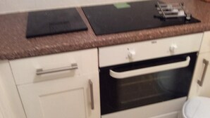 Private kitchen - Charimore Executive Apartment (London)