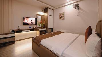 Deluxe Double Room, City View | Minibar, desk, soundproofing, free WiFi