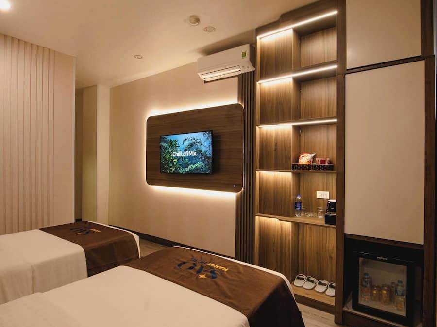 Deluxe Twin Room, Garden View | Minibar, desk, soundproofing, free WiFi