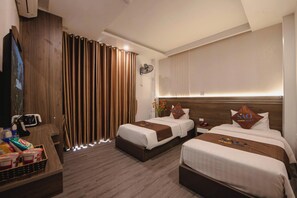 Deluxe Twin Room, Garden View | Minibar, desk, soundproofing, free WiFi - Khach San Sao (Hanoi)