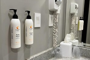 Allergikerbettwaren, Zimmersafe, Schreibtisch