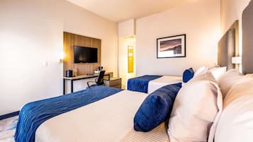 Hypo-allergenic bedding, in-room safe, individually furnished, desk