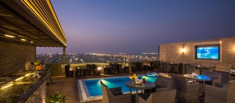 Naviti Warwick Dammam