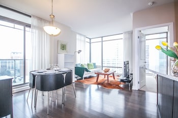 Sarkar Suites - YorkVille