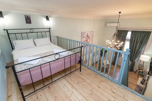 1 camera, una cassaforte in camera, ferro/asse da stiro, Wi-Fi