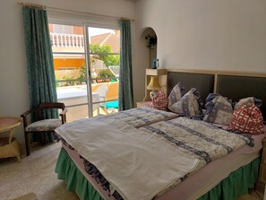 2 bedrooms, iron/ironing board, travel cot, WiFi