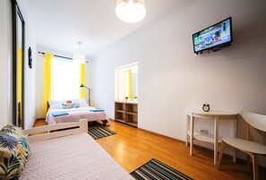 Iron/ironing board, travel cot, free WiFi, bed sheets - Apartments Knyazhy Lviv (Lviv)