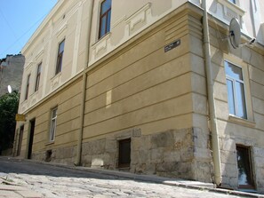 Front of property - Apartments Knyazhy Lviv (Lviv)