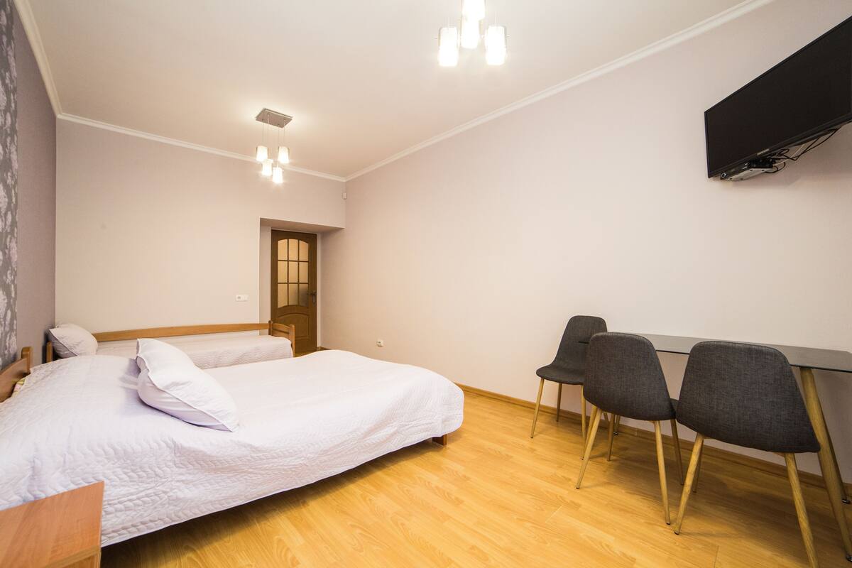 Standard Apartment (2) | Iron/ironing board, travel cot, free WiFi, bed sheets