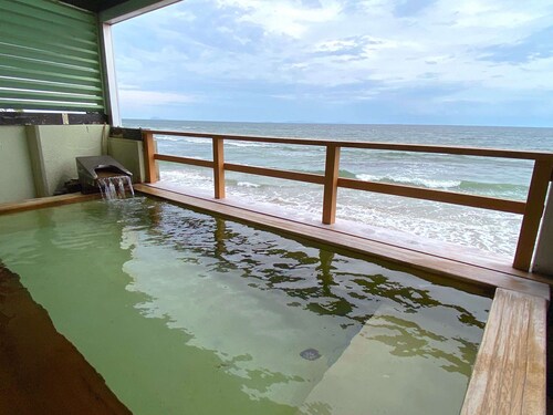 Hotel De Marronnier Utsumi Onsen