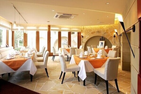 Dining. Shizunami Resort Swing Beach Hotel