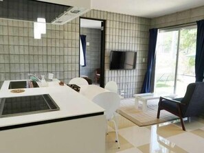 Living room - Orange Box Annex <miyakojima> (Miyakojima)