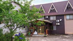 Exterior - Azechi Onsen Ryokan Koishi (Minamiuonuma)