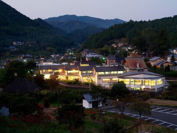 Exterior - Kamiyama Onsen Hotel Shikinosato & Iyashinoyu (Kamiyama)