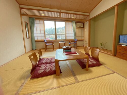 Kamiyama Onsen Hotel Shikinosato & Iyashinoyu