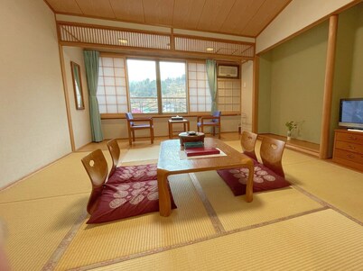 Kamiyama Onsen Hotel Shikinosato & Iyashinoyu