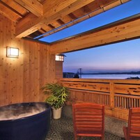 Bañera de hidromasaje exterior