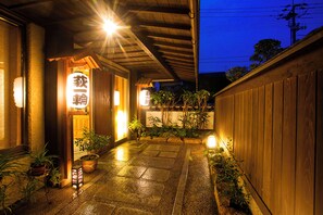 บริเวณภายนอก