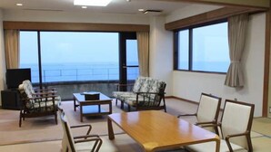 Unclassified image, 2 of 30, button - Isozaki Onsen Hotel New Hakuaki (Hitachinaka)