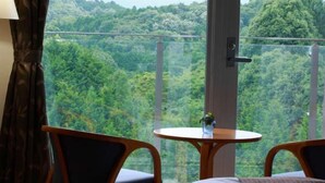 Unclassified image, 3 of 41, button - Sakuto Valentine Hotel (Mimasaka)