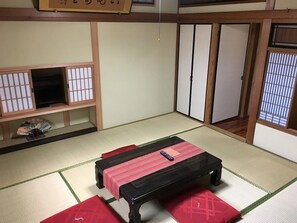 Unclassified image, 3 of 17, button - Ise no Yado Koyoken (Ise)