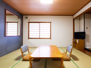 Room - Maizuru Grand Hotel (Maizuru)