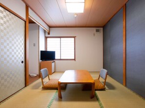 Room - Maizuru Grand Hotel (Maizuru)