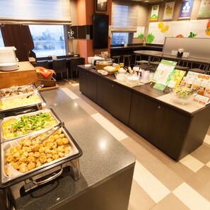 Free daily buffet breakfast - Super Hotel Arai Niigata (Myoko)
