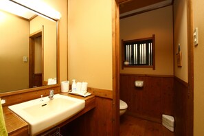 Japanese Style Room for 3 Guests, Shared Bathroom | Free WiFi - Kaikonoyado Mansakuya (Kokonoe)