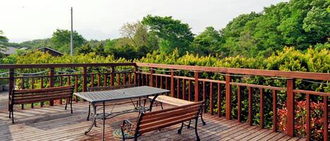 Khu ẩm thực ngoài trời