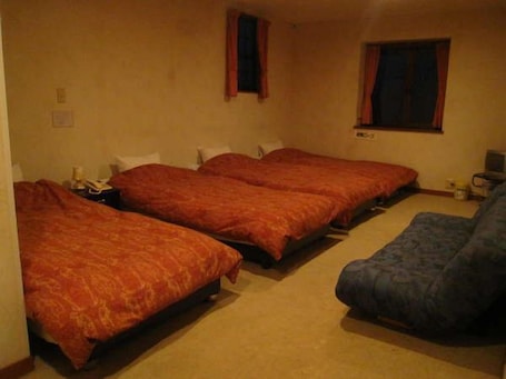 Room. Pension Masquerade