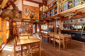 Dining - Hope Lodge (Chino)