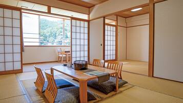 Camera Tradizionale, bagno condiviso (Japanese Style, for 6 Guests) | Wi-Fi gratuito, lenzuola