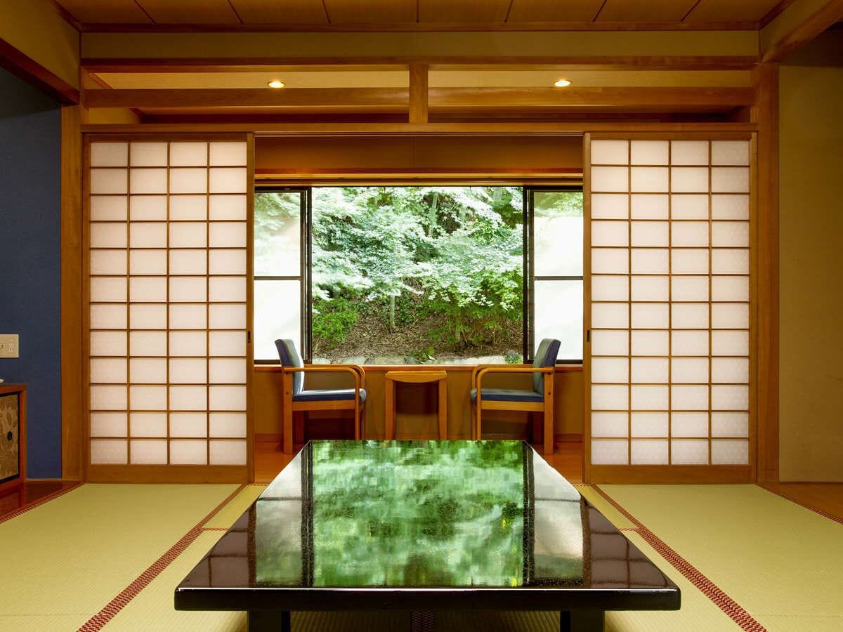 レストラン