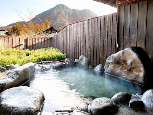 Yufuin Onsen Sanso Shikian