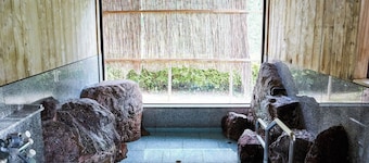 Hosenbo Lodge